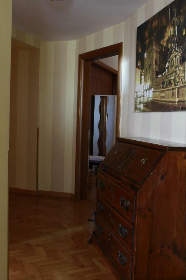 Bologna Center Town Bed & Breakfast ภายนอก รูปภาพ